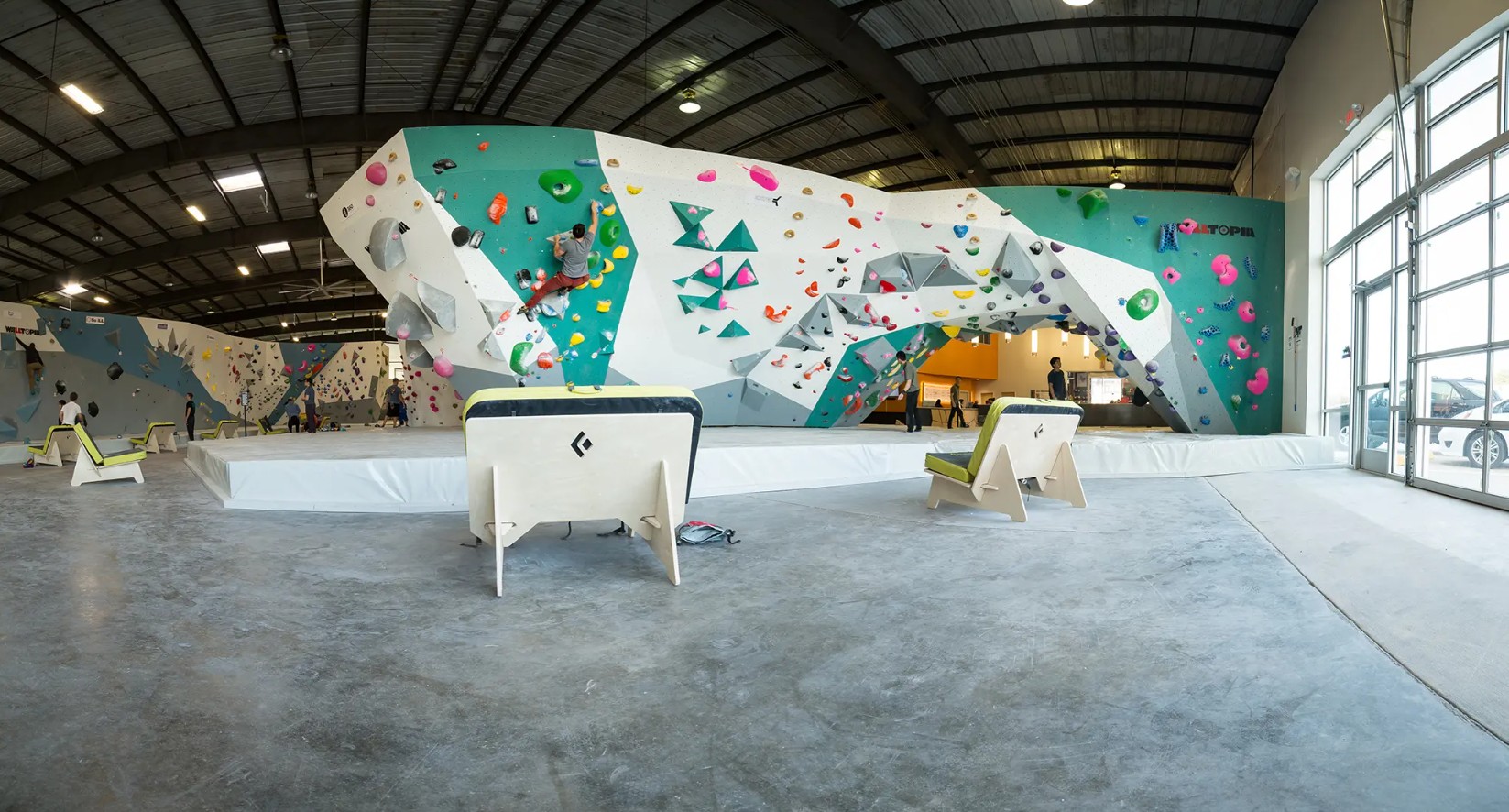 Momentum Indoor Climbing FPV Tour